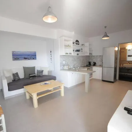 Mariannas House ناوسا